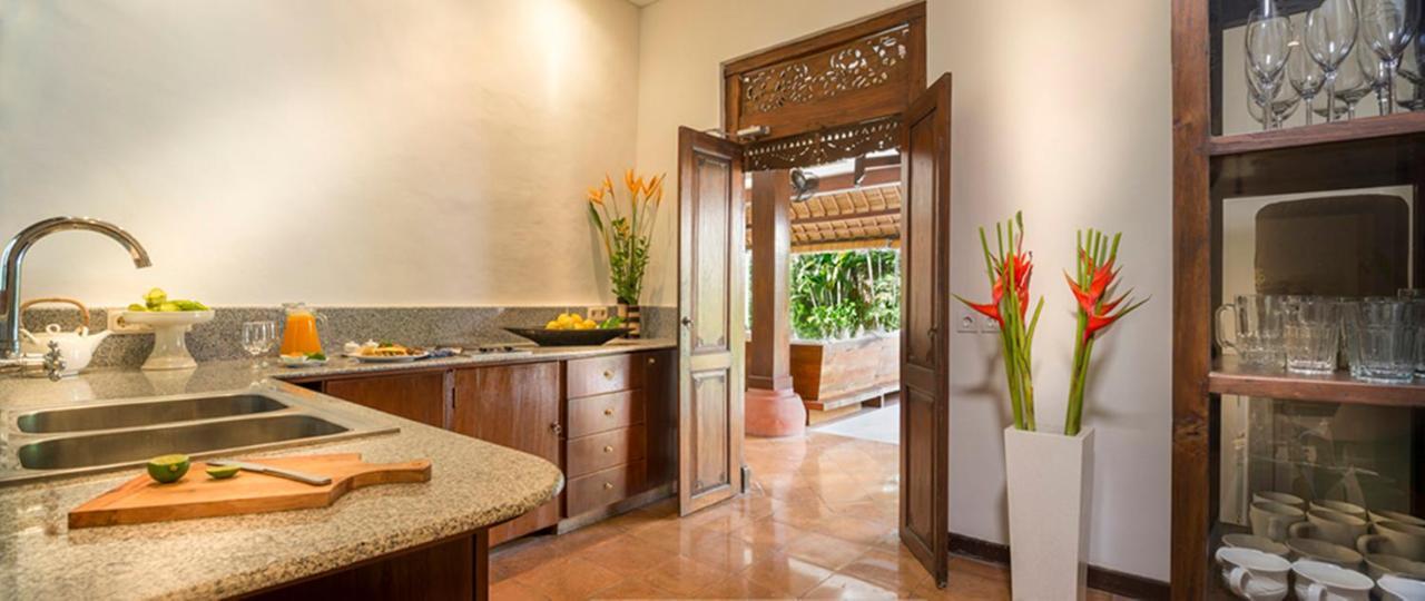 Villa Kubu Seminyak Exterior foto